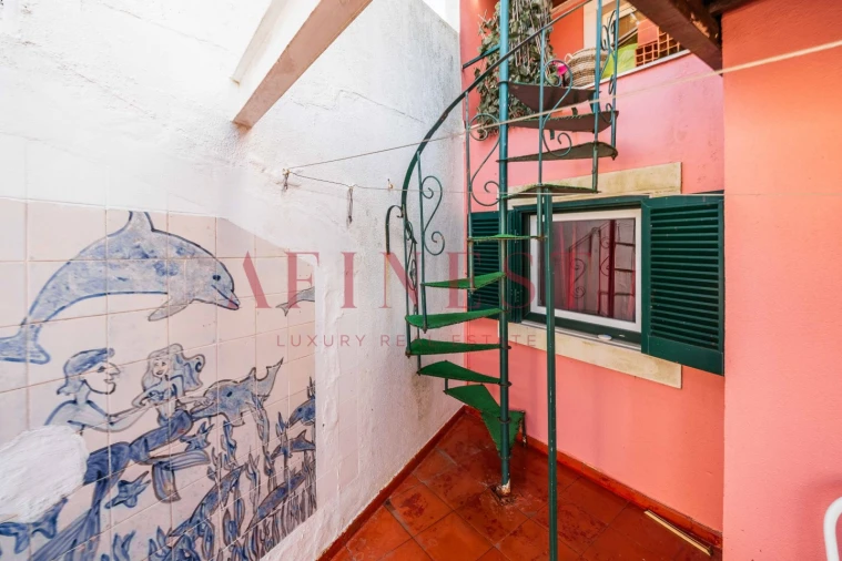 Moradia T7 para Venda em Carcavelos e Parede Foto 72