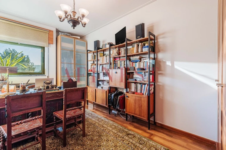 Apartamento T2 para Venda em Alfragide Foto 20