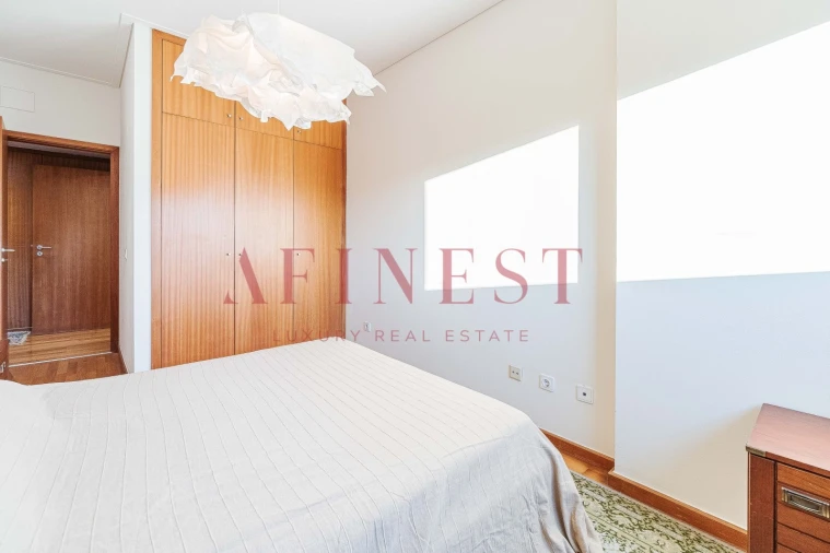 Apartamento T2 para Venda em Alfragide Foto 25