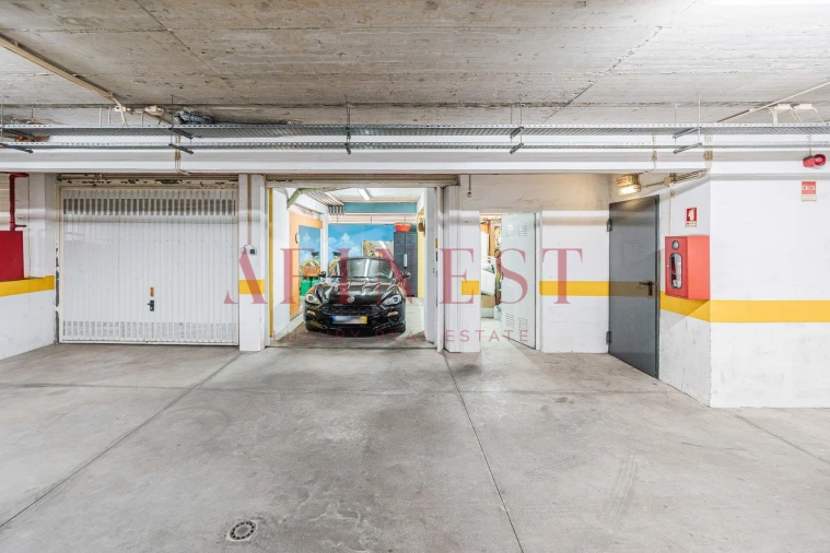 Apartamento T2 para Venda em Alfragide Foto 35