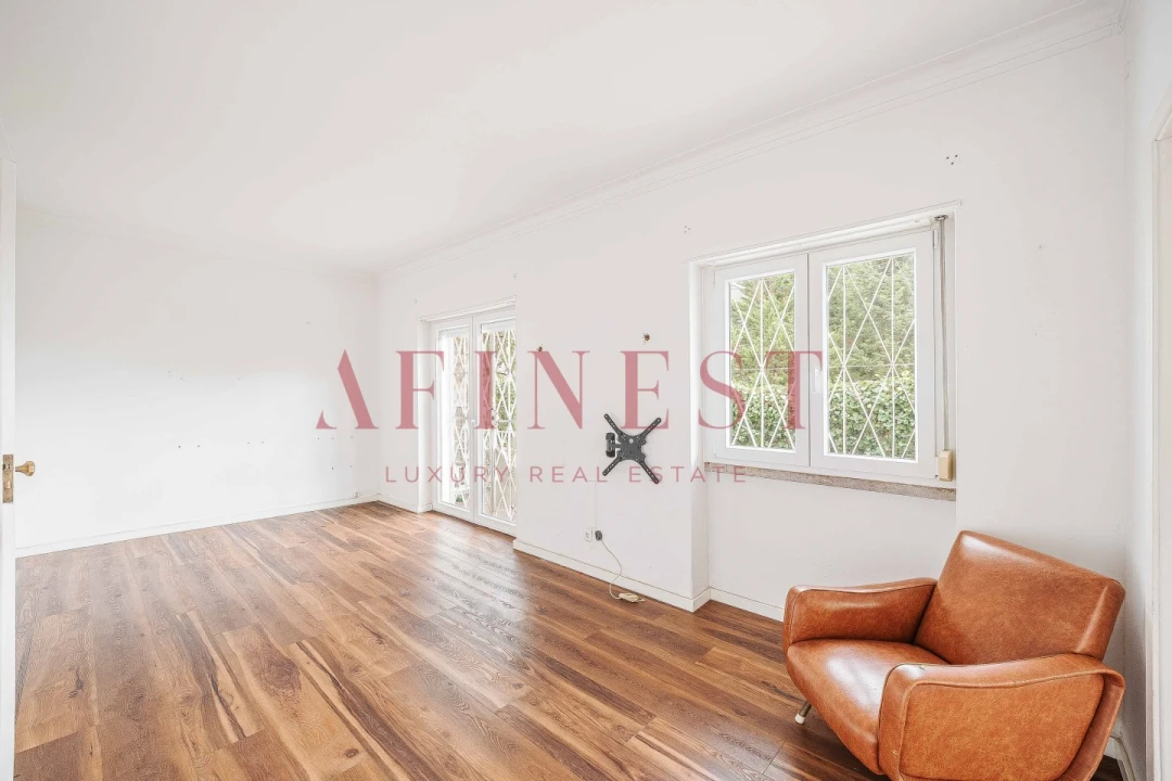 Moradia T4 para Venda em Algés, Linda-A-Velha e Cruz Quebrada-Dafundo Foto 8