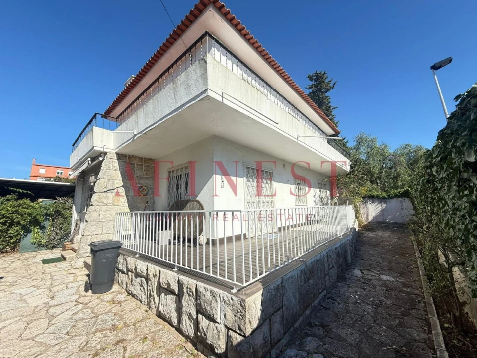 Moradia T4 para Venda em Algés, Linda-A-Velha e Cruz Quebrada-Dafundo Foto 4