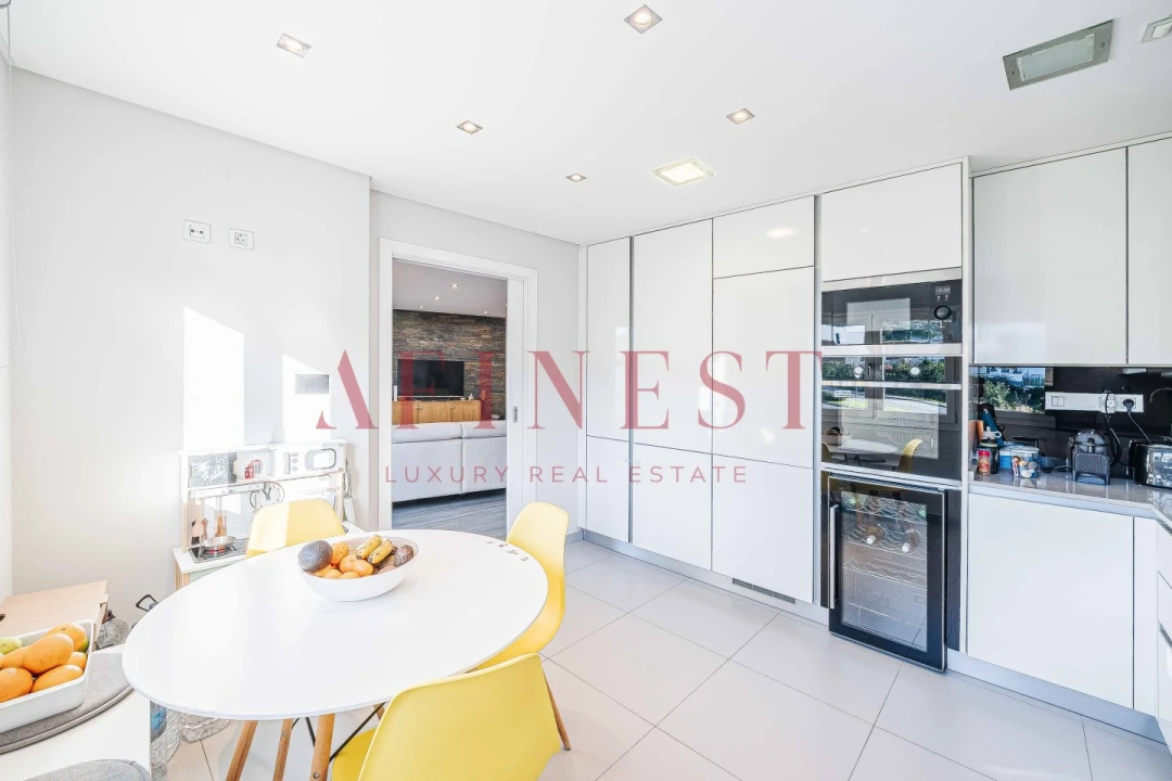 Apartamento T3 para Venda em Ramada e Caneças Foto 12