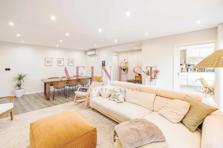 Apartamento T3 para Venda em Ramada e Caneças