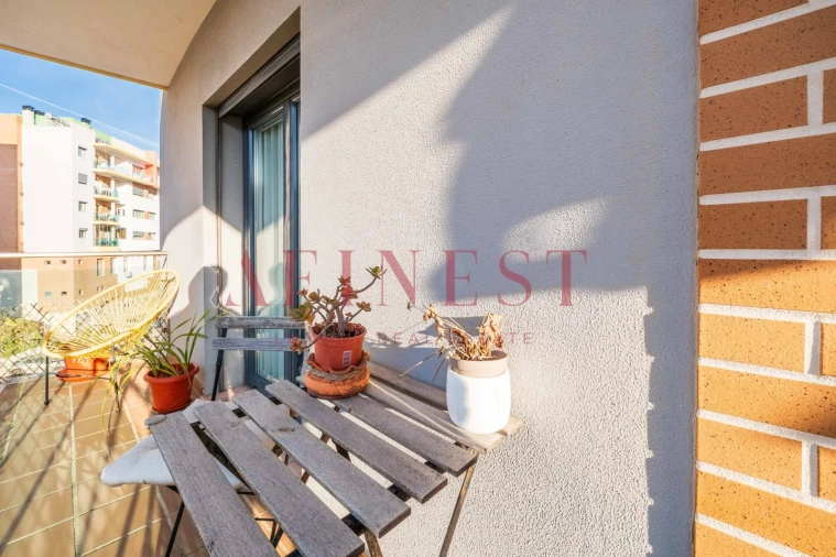 Apartamento T3 para Venda em Ramada e Caneças Foto 39