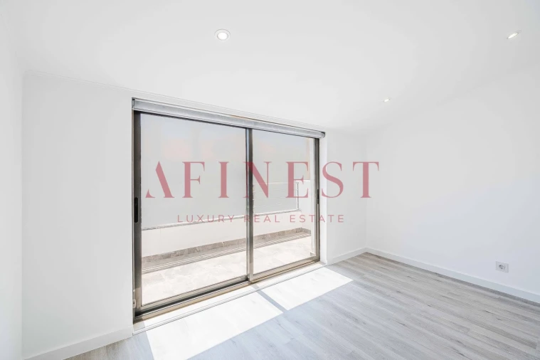 Apartamento T4 para Venda em Cascais e Estoril Foto 36