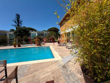 Moradia T2 para Venda em Cascais e Estoril