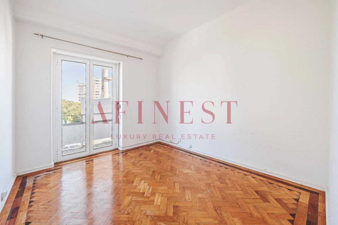 Apartamento T2 para Venda em Penha de França Foto 2