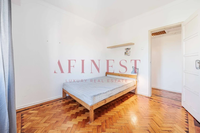 Apartamento T2 para Venda em Penha de França Foto 21