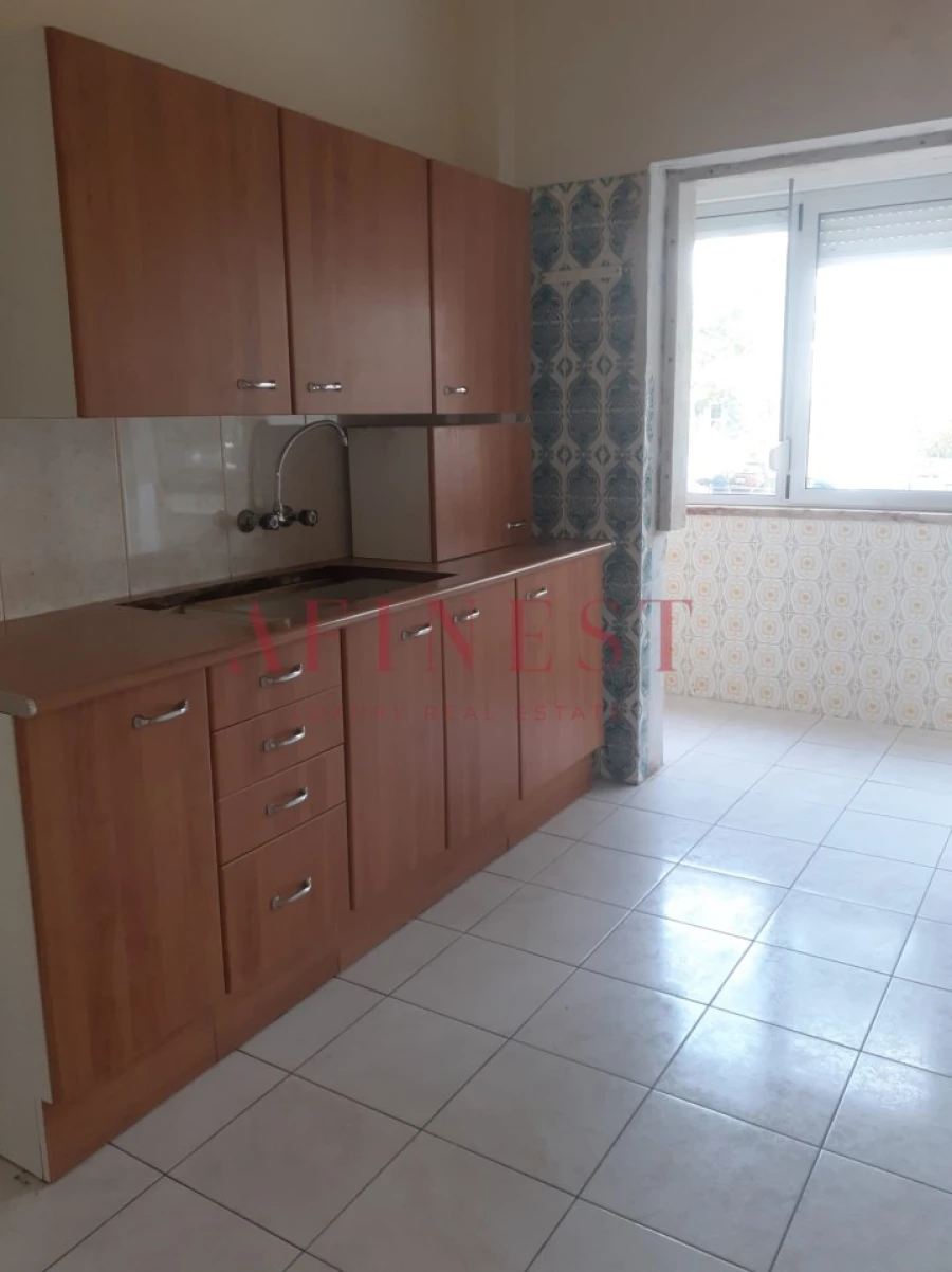 Apartamento T2 para Venda em Oeiras e São Julião da Barra, Paço de Arcos e Caxias Foto 1
