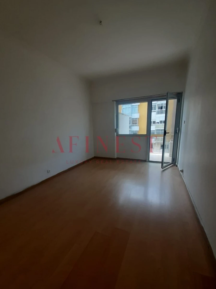 Apartamento T2 para Venda em Oeiras e São Julião da Barra, Paço de Arcos e Caxias Foto 15