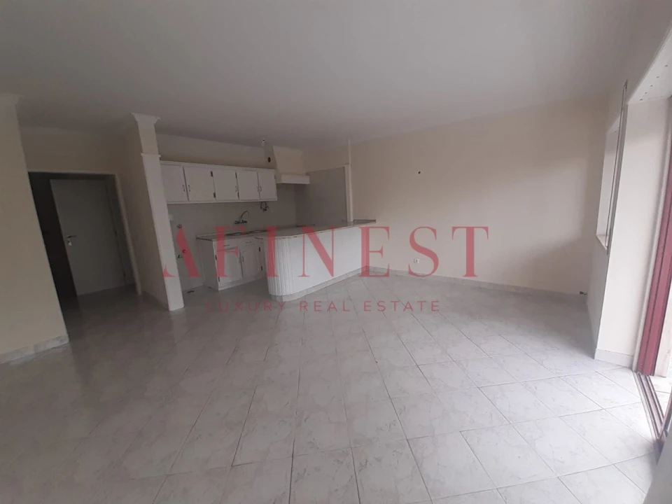 Apartamento T1 para Venda em São João das Lampas e Terrugem Foto 1