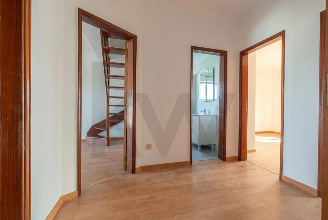 Apartamento T2 para Venda em Eiras e São Paulo de Frades Foto 2