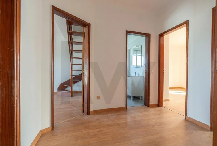 Apartamento T2 para Venda em Eiras e São Paulo de Frades Foto 2