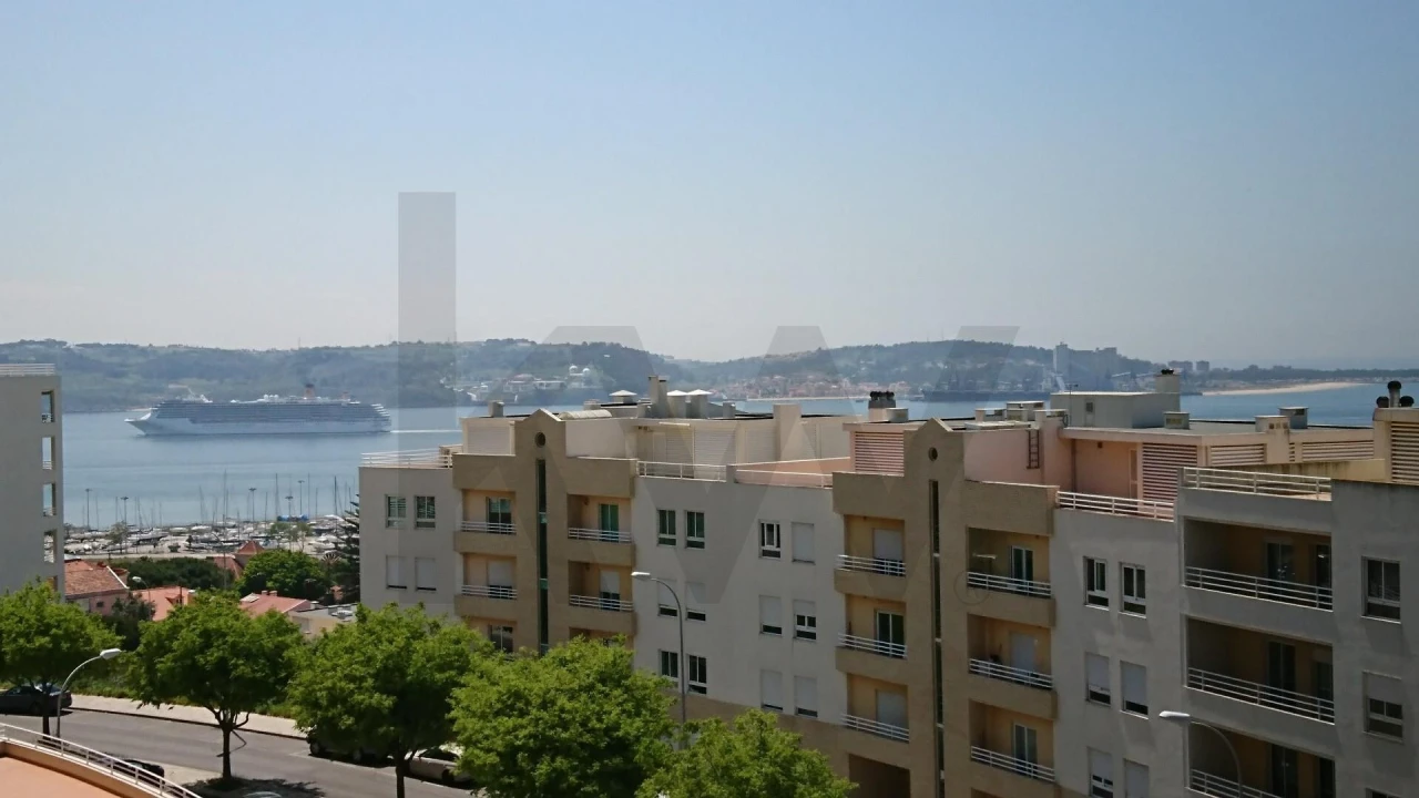 Apartamento T3 para Venda em Algés, Linda-A-Velha e Cruz Quebrada-Dafundo Foto 5