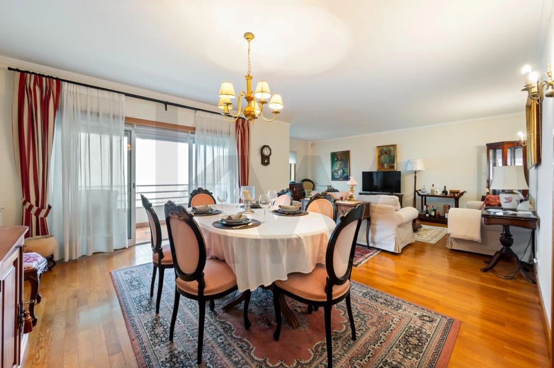 Apartamento T3 para Venda em Algés, Linda-A-Velha e Cruz Quebrada-Dafundo Foto 10