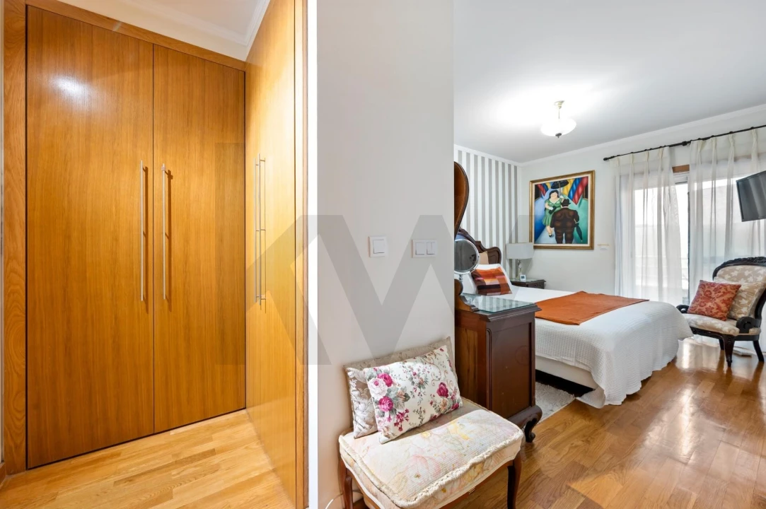 Apartamento T3 para Venda em Algés, Linda-A-Velha e Cruz Quebrada-Dafundo Foto 28