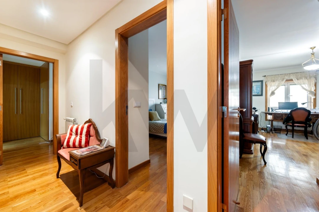 Apartamento T3 para Venda em Algés, Linda-A-Velha e Cruz Quebrada-Dafundo Foto 25