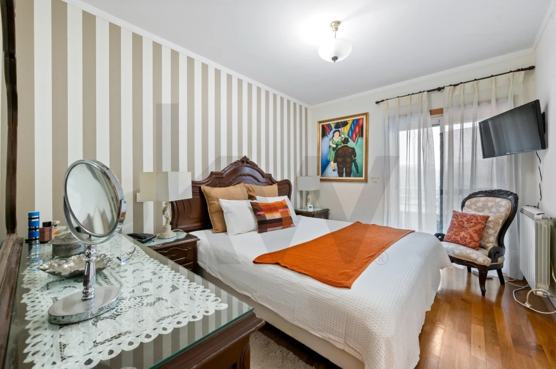 Apartamento T3 para Venda em Algés, Linda-A-Velha e Cruz Quebrada-Dafundo Foto 29