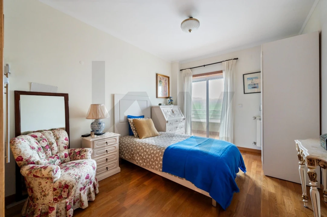 Apartamento T3 para Venda em Algés, Linda-A-Velha e Cruz Quebrada-Dafundo Foto 27