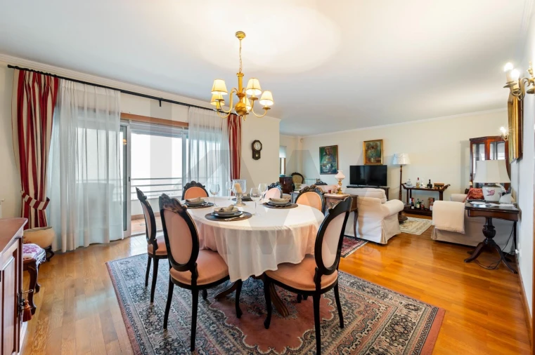 Apartamento T3 para Venda em Algés, Linda-A-Velha e Cruz Quebrada-Dafundo Foto 10