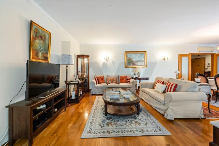 Apartamento T3 para Venda em Algés, Linda-A-Velha e Cruz Quebrada-Dafundo Foto 14