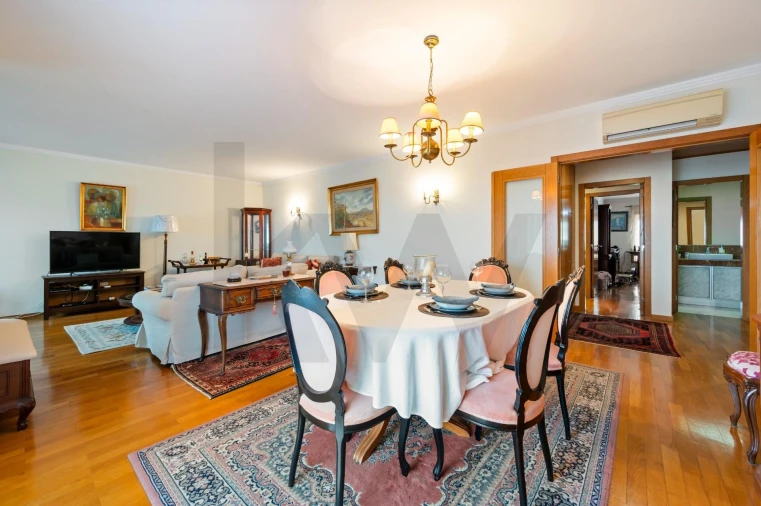 Apartamento T3 para Venda em Algés, Linda-A-Velha e Cruz Quebrada-Dafundo Foto 8