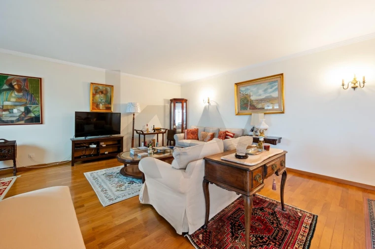 Apartamento T3 para Venda em Algés, Linda-A-Velha e Cruz Quebrada-Dafundo Foto 12