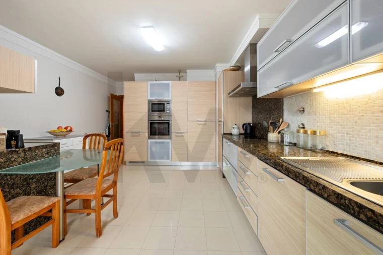 Apartamento T3 para Venda em Algés, Linda-A-Velha e Cruz Quebrada-Dafundo Foto 18