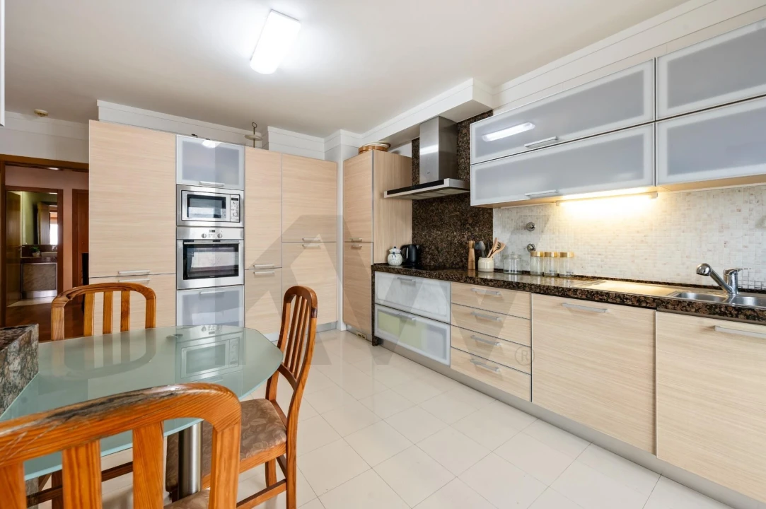 Apartamento T3 para Venda em Algés, Linda-A-Velha e Cruz Quebrada-Dafundo Foto 19