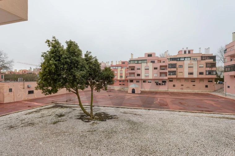 Apartamento T2 para Venda em Carcavelos e Parede Foto 10