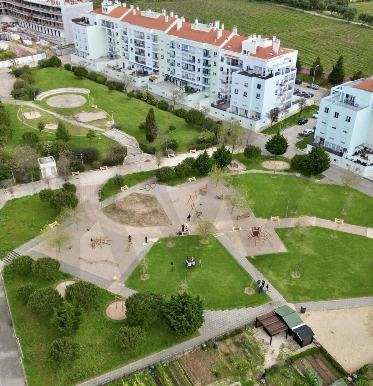 Apartamento T2 para Venda em Carcavelos e Parede Foto 23