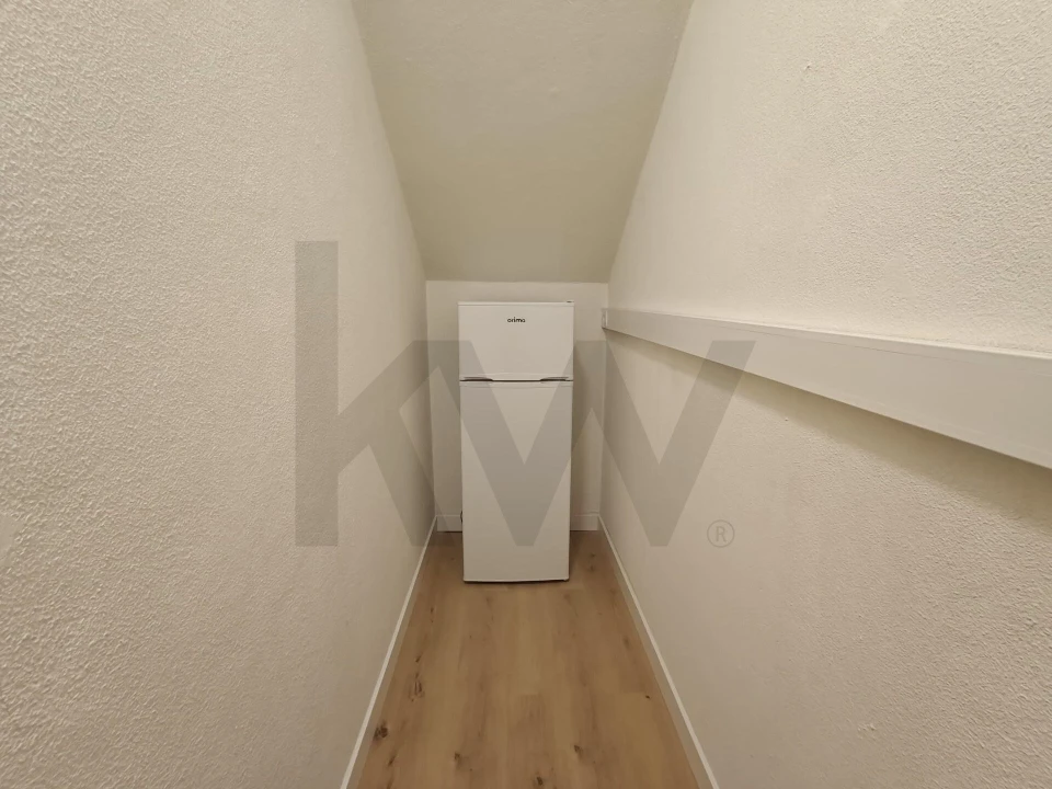 Loja para Arrendamento em Amora Foto 9