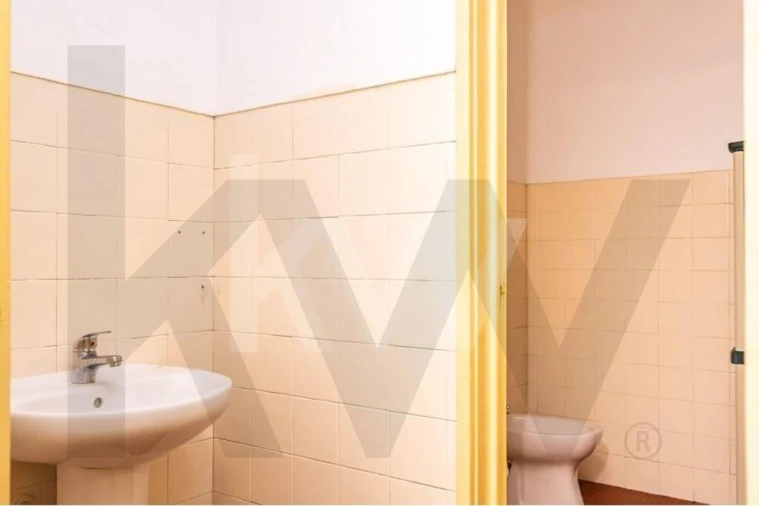 Escritório para Arrendamento em Funchal (Santa Luzia) Foto 15