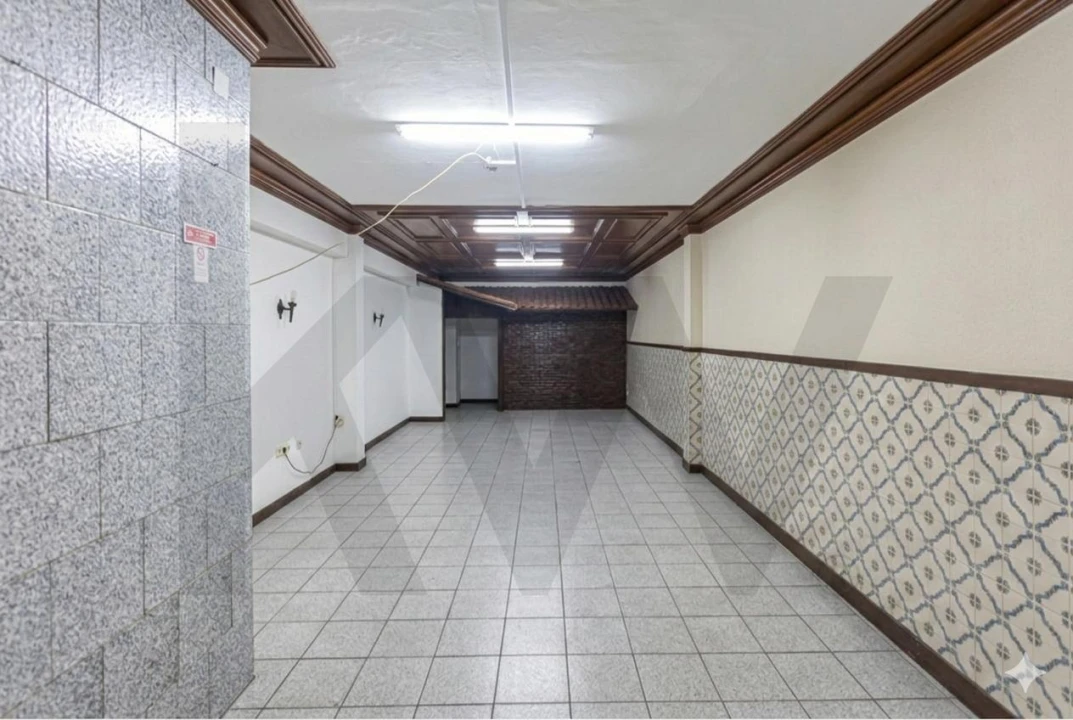 Loja para Venda em Cedofeita, Santo Ildefonso, Sé, Miragaia, São Nicolau e Vitória Foto 4