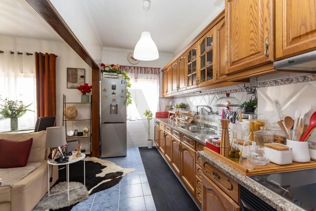 Apartamento T2 para Venda em Amora Foto 3