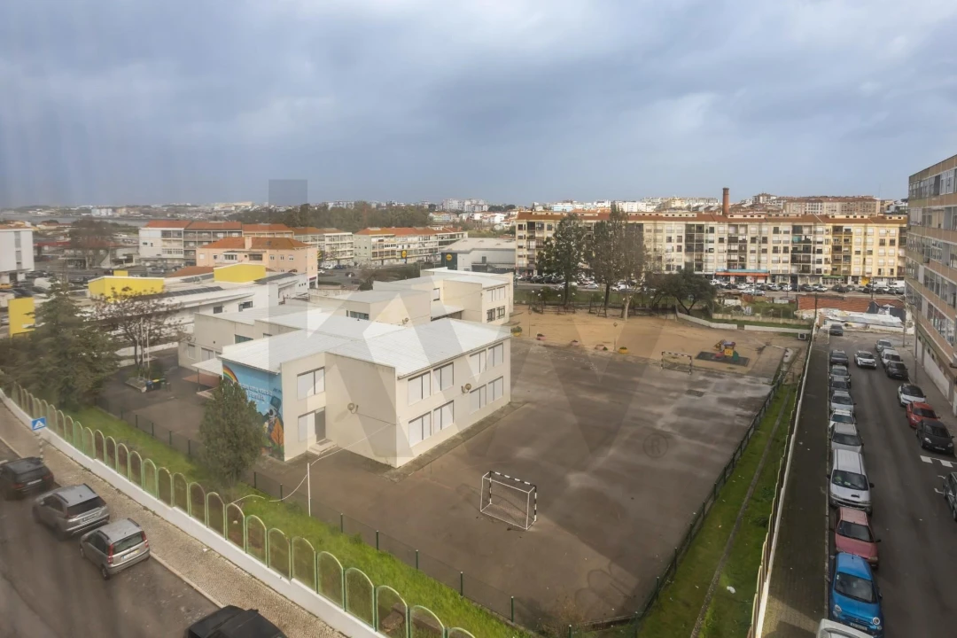 Apartamento T2 para Venda em Amora Foto 23