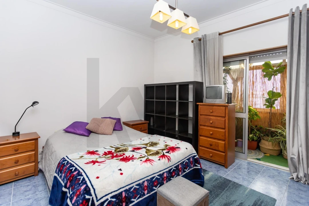 Apartamento T2 para Venda em Amora Foto 5