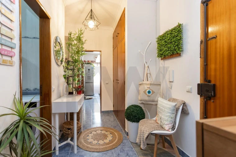 Apartamento T2 para Venda em Amora Foto 8