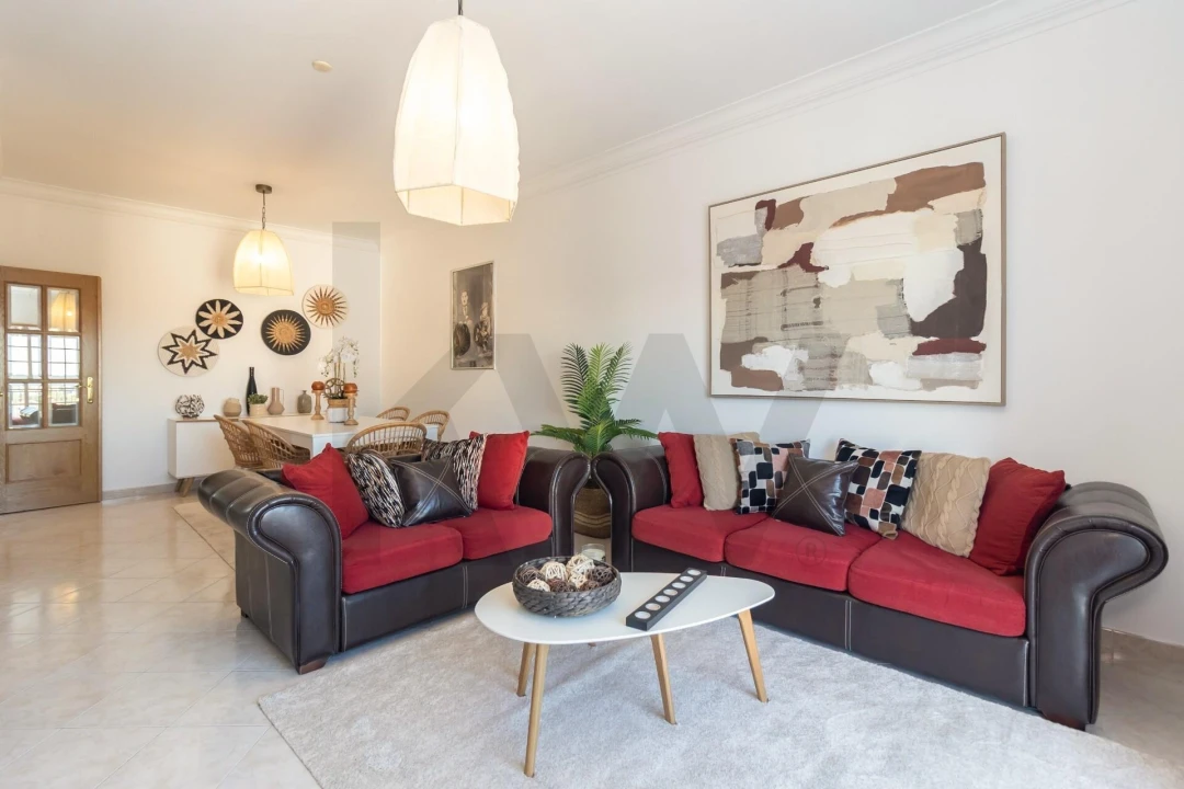 Apartamento T2 para Arrendamento em Amora Foto 6