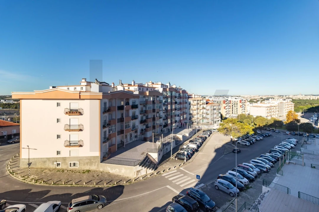 Apartamento T2 para Arrendamento em Amora Foto 29