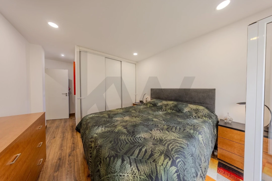 Apartamento T3 para Venda em Massamá e Monte Abraão Foto 23