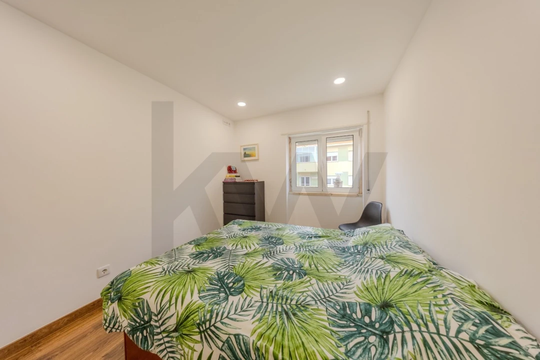 Apartamento T3 para Venda em Massamá e Monte Abraão Foto 31