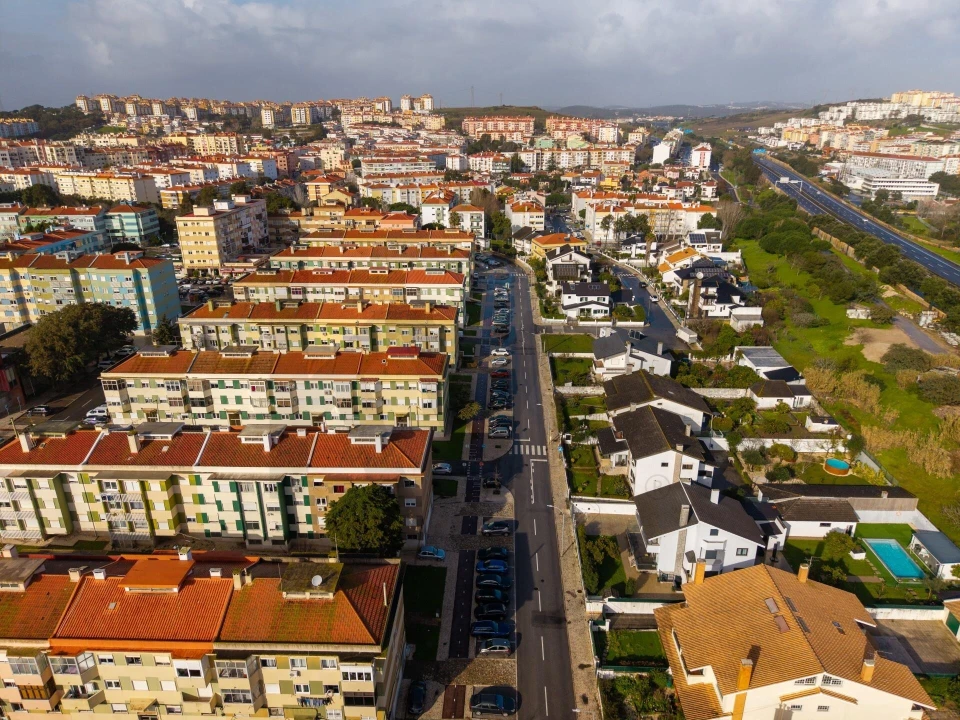 Apartamento T3 para Venda em Massamá e Monte Abraão Foto 43