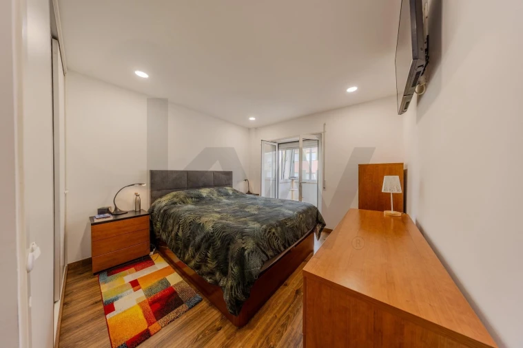 Apartamento T3 para Venda em Massamá e Monte Abraão Foto 21