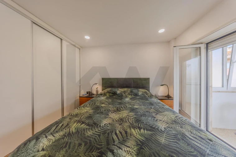 Apartamento T3 para Venda em Massamá e Monte Abraão Foto 18