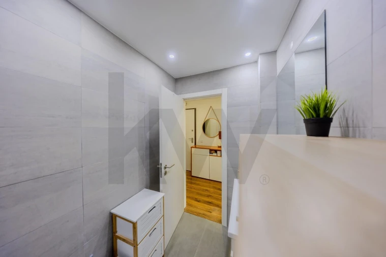 Apartamento T3 para Venda em Massamá e Monte Abraão Foto 15