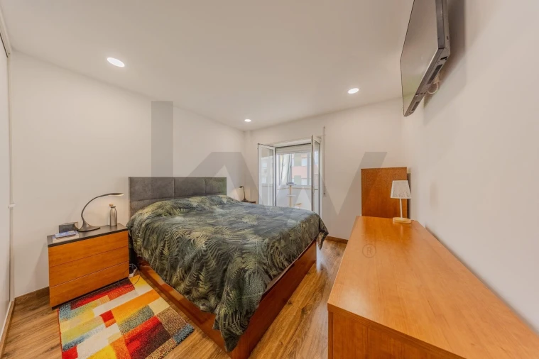 Apartamento T3 para Venda em Massamá e Monte Abraão Foto 19