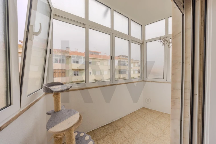 Apartamento T3 para Venda em Massamá e Monte Abraão Foto 25