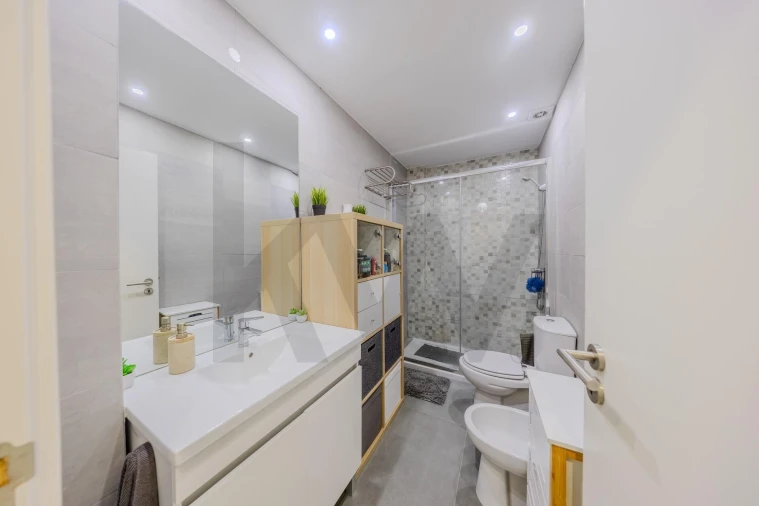 Apartamento T3 para Venda em Massamá e Monte Abraão Foto 34